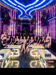 Karaoke THE VOICE KTV - Quan Hoa, Cầu Giấy (18)