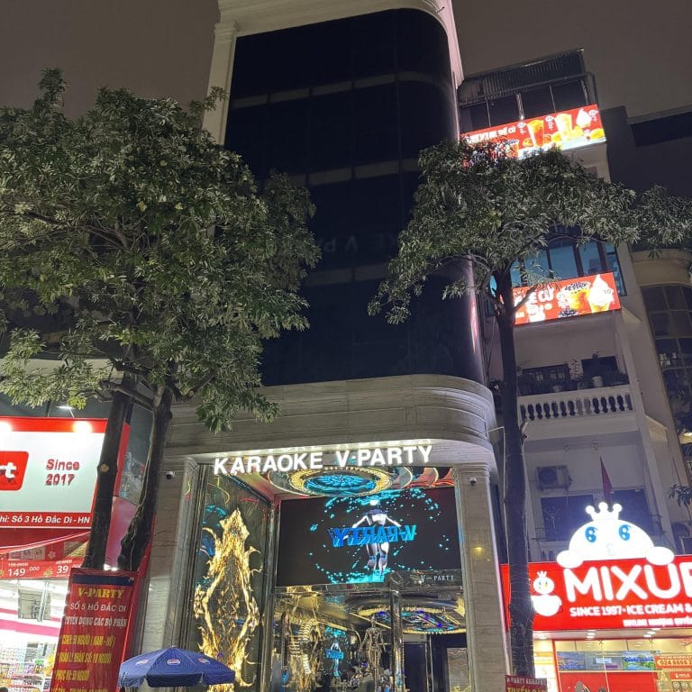 Karaoke V Party - Hồ Đắc Di, Đống Đa (13)