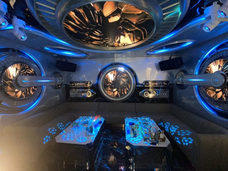 Karaoke V Party - Hồ Đắc Di, Đống Đa (16)