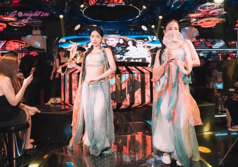 Venus Lounge - Xuân Thủy, Cầu Giấy (1)