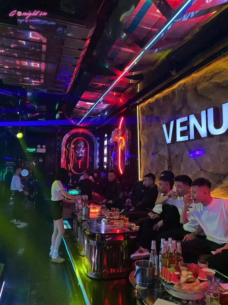Venus Lounge - Xuân Thủy, Cầu Giấy (7)