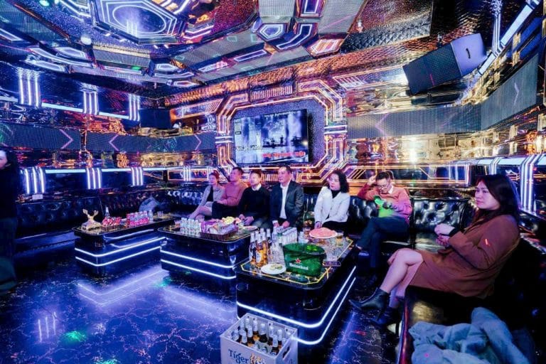 Tuyển dụng Nhân Viên Karaoke Hà Nội