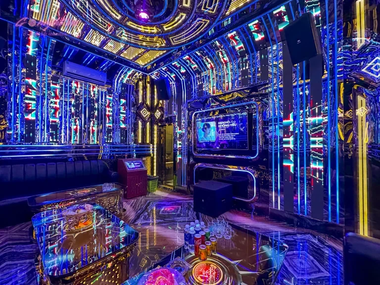 Tuyển dụng Nhân Viên Karaoke Bình Dương