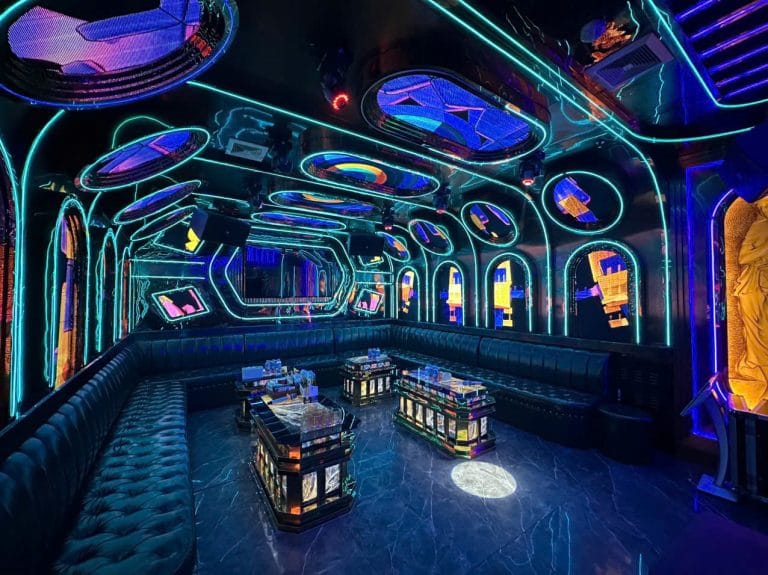 Tuyển dụng Nhân Viên Nữ Karaoke Quận Cầu Giấy