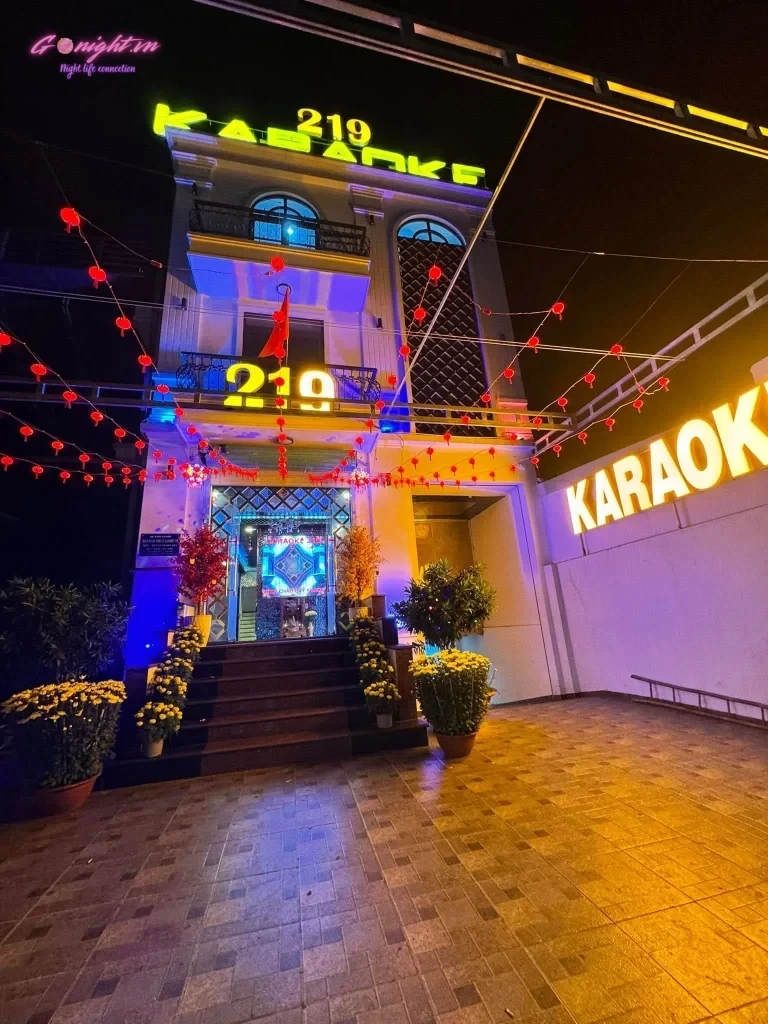 Tuyển dụng Phục Vụ Karaoke Thành Phố Thủ Đức