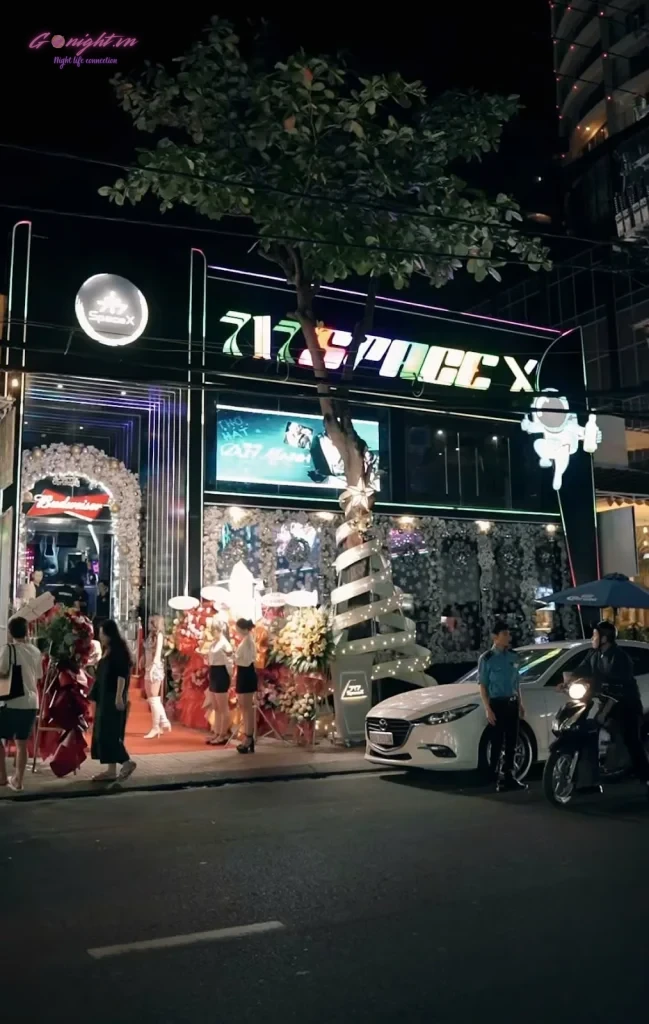 Khám Phá Nha Trang Về Đêm: Những Địa Điểm "Chơi Tới Bến" Không Thể Bỏ Lỡ 6 717 beer club nha trang gmap 69f3358a89bda 1