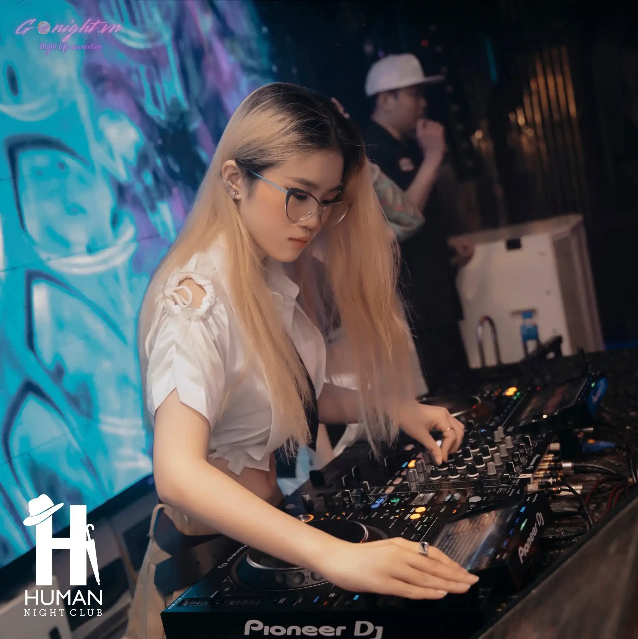 HUMAN NIGHT LOUNGE - Hoàng Văn Thụ, Thủ Dầu Một (3)