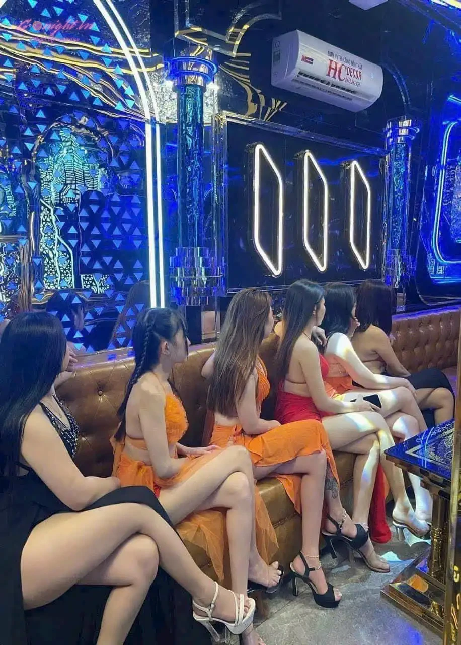 Karaoke Level KTV - Vũ Trọng Khánh, Hà Đông 4 Karaoke Level – 36 Vũ Trọng Khánh