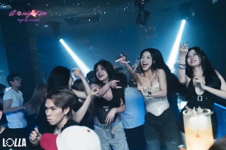 Lolla Saigon – Calmette, Quận 1