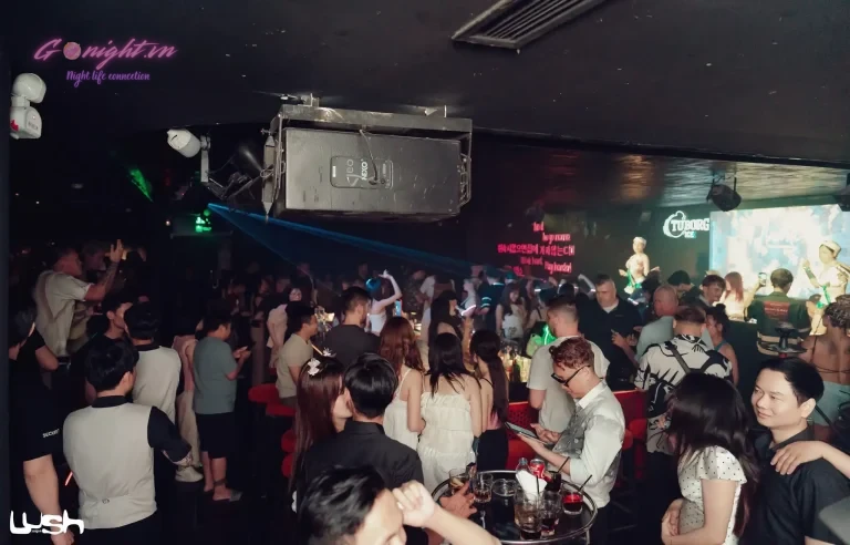 Lush Saigon - Lý Tự Trọng, Quận 1 (5)