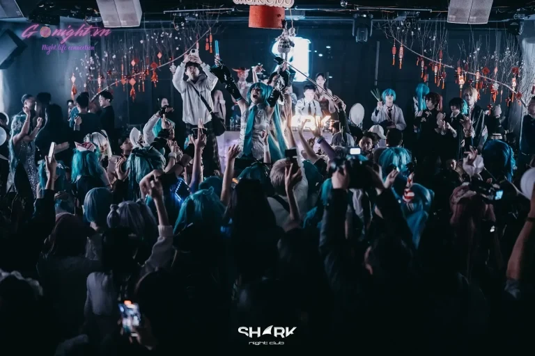 Shark Club - Tràng Tiền, Hoàn Kiếm (2)
