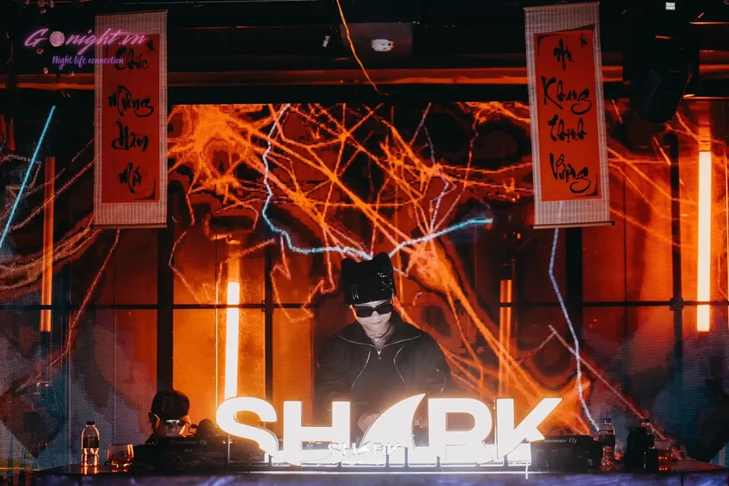Shark Club - Tràng Tiền, Hoàn Kiếm