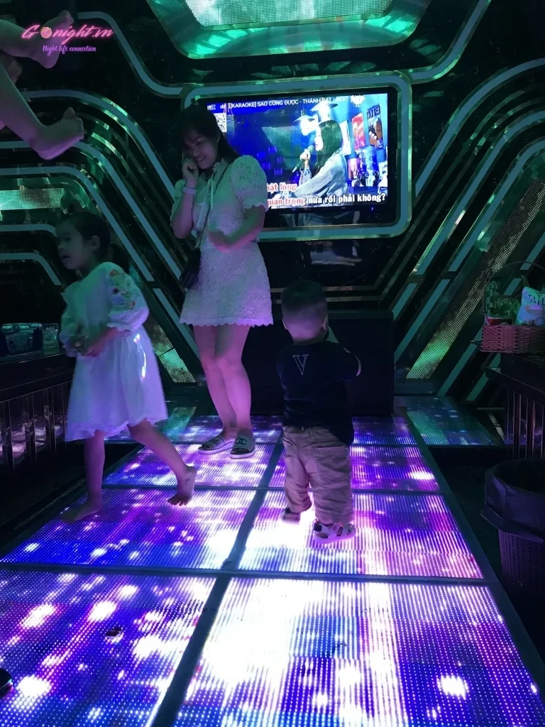 Karaoke 550 Bình Dương KTV - KDC 550, Thành phố Thuận An (7)