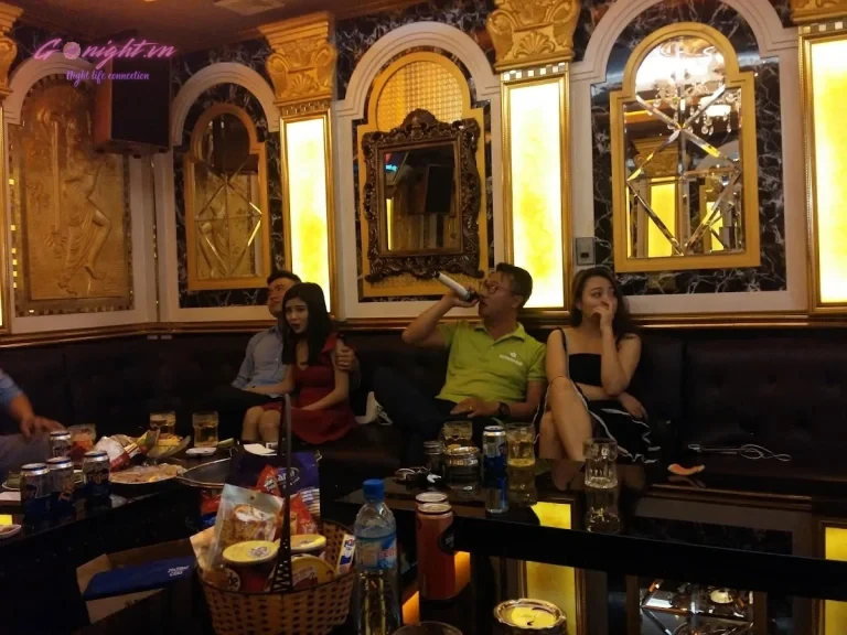 Tuyển dụng Nhân Viên Karaoke Thành Phố Thủ Dầu Một
