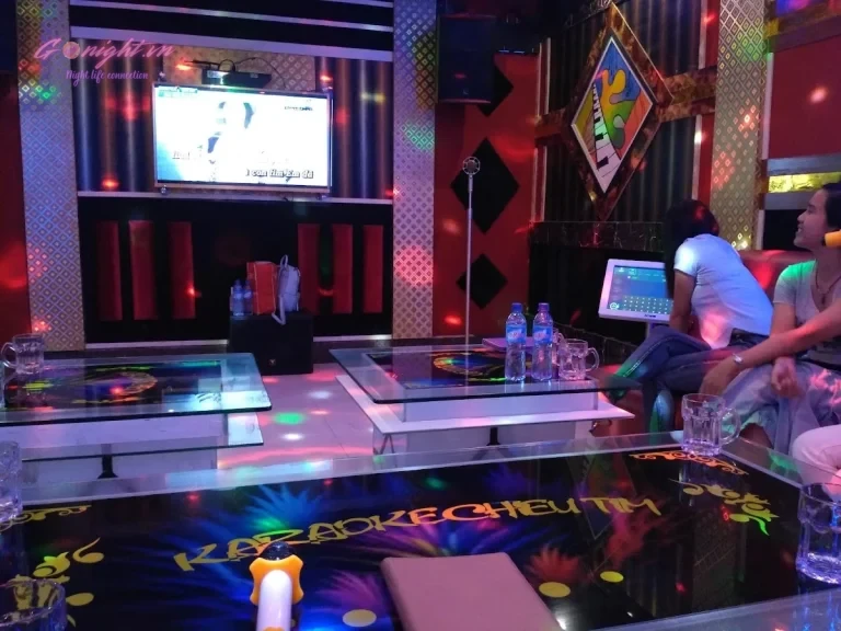 Tuyển dụng Phục Vụ Karaoke Thành Phố Thủ Dầu Một
