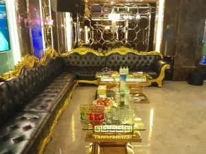 Karaoke iOne - Nguyễn Tuân, Thanh Xuân (1)