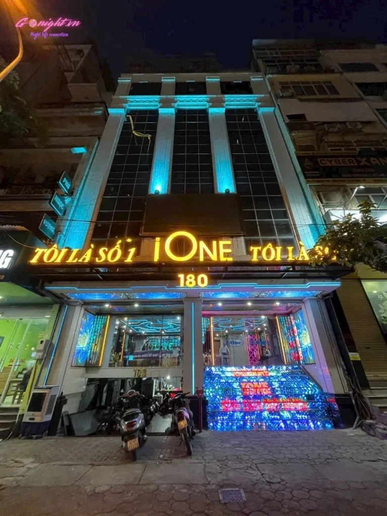 Karaoke iOne KTV - Nguyễn Tuân, Thanh Xuân (3)