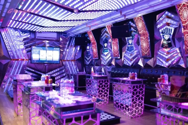 Karaoke Louis KTV - Bùi Thị Xuân, Hai Bà Trưng (2)
