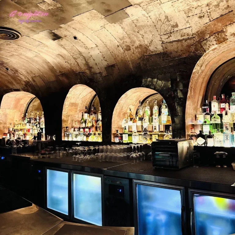 ROOTY BAR - Hồ Huấn Nghiệp, Quận 1 (4)