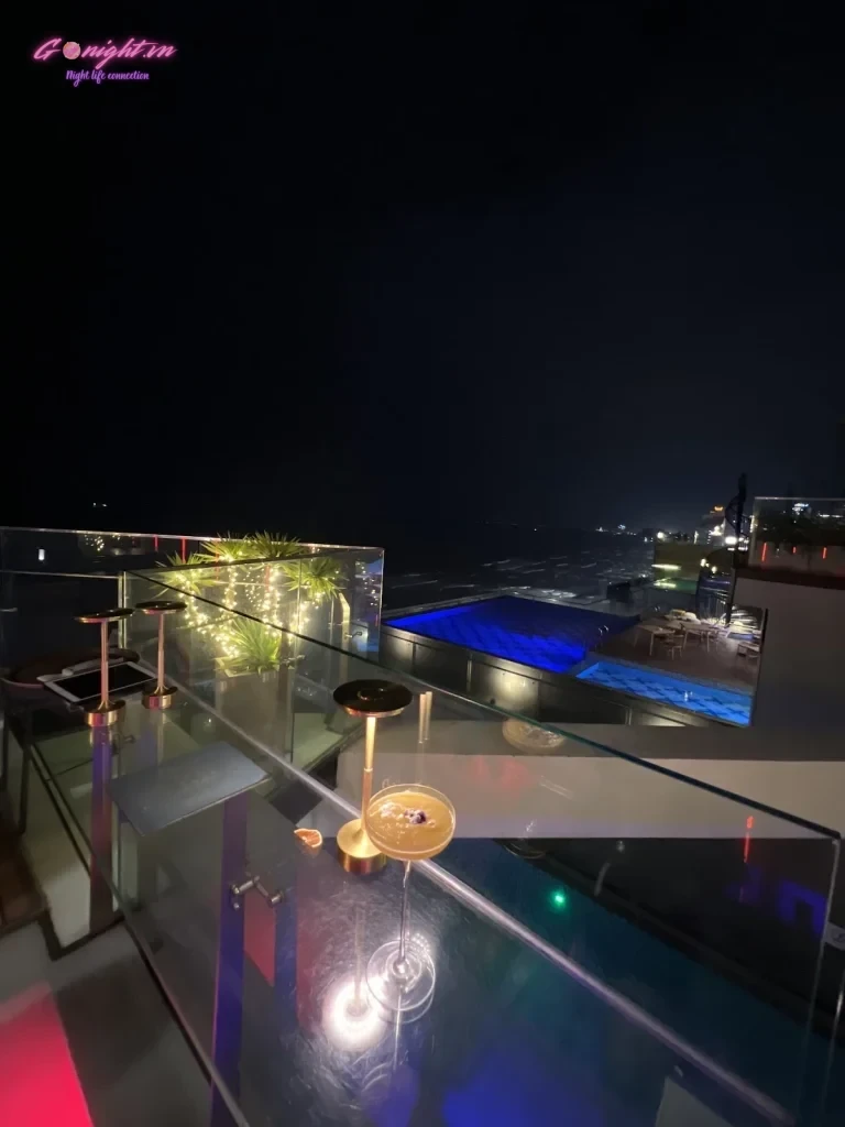 Top Bar check-in cháy máy tại Đà Nẵng