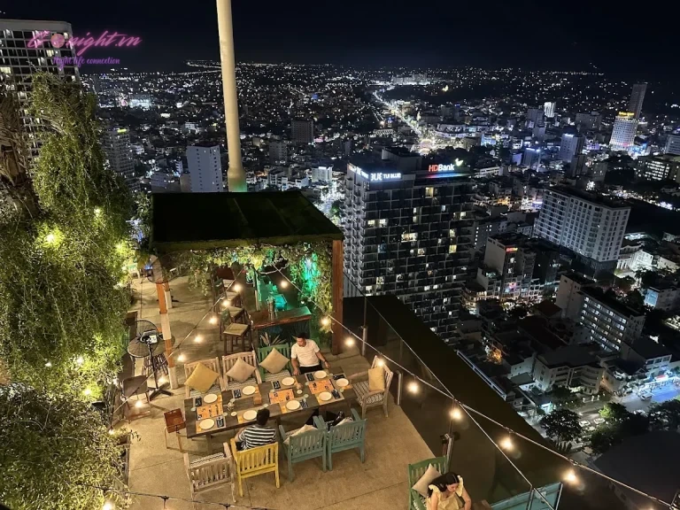 Skylight Rooftop Beach Club - Trần Phú, Thành phố Nha Trang (4)
