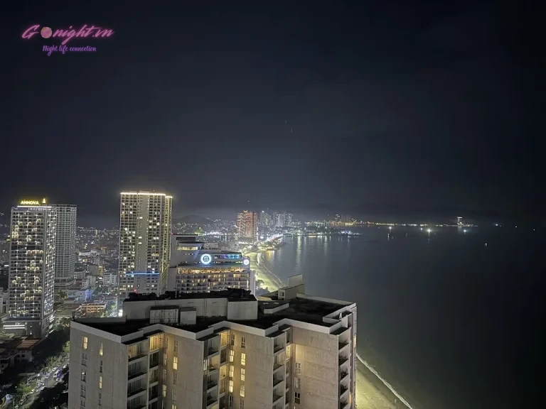 Skylight Rooftop Beach Club - Trần Phú, Thành phố Nha Trang (6)