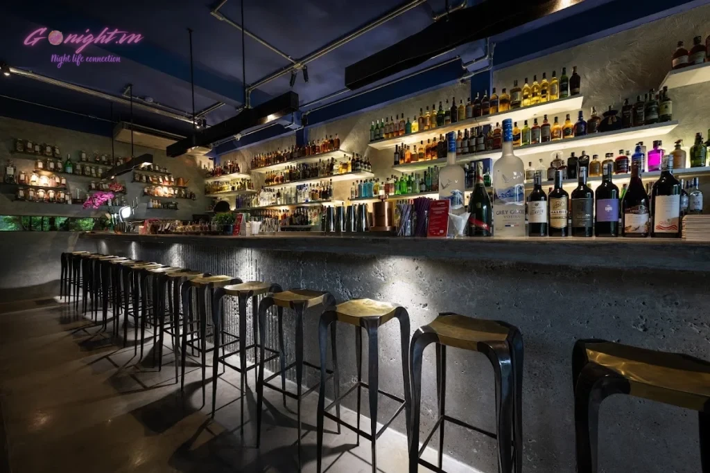 Quẩy Xuyên Màn Đêm: Khám Phá Top 7 Club & Bar Sôi Động Bậc Nhất Quận 1, Sài Gòn 4 summer experiment gmap 69f341ee47f2a 1
