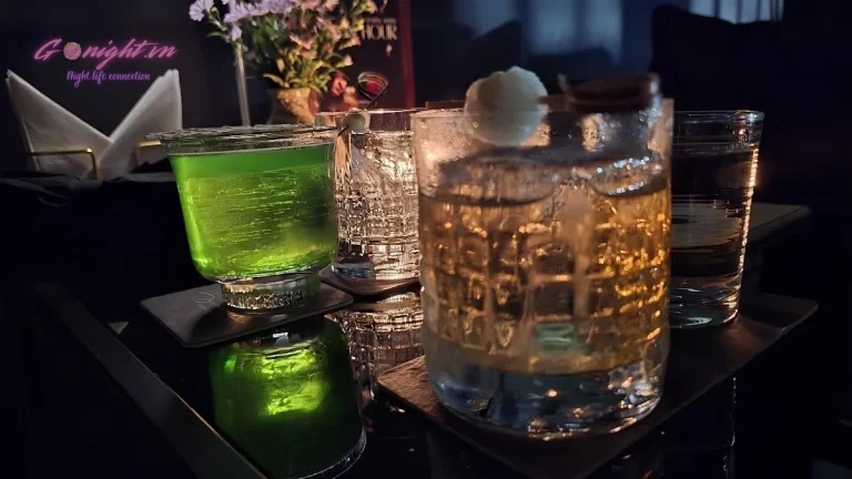 Vấn Cocktail Bar - Trần Bạch Đằng, Ngũ Hành Sơn (2)