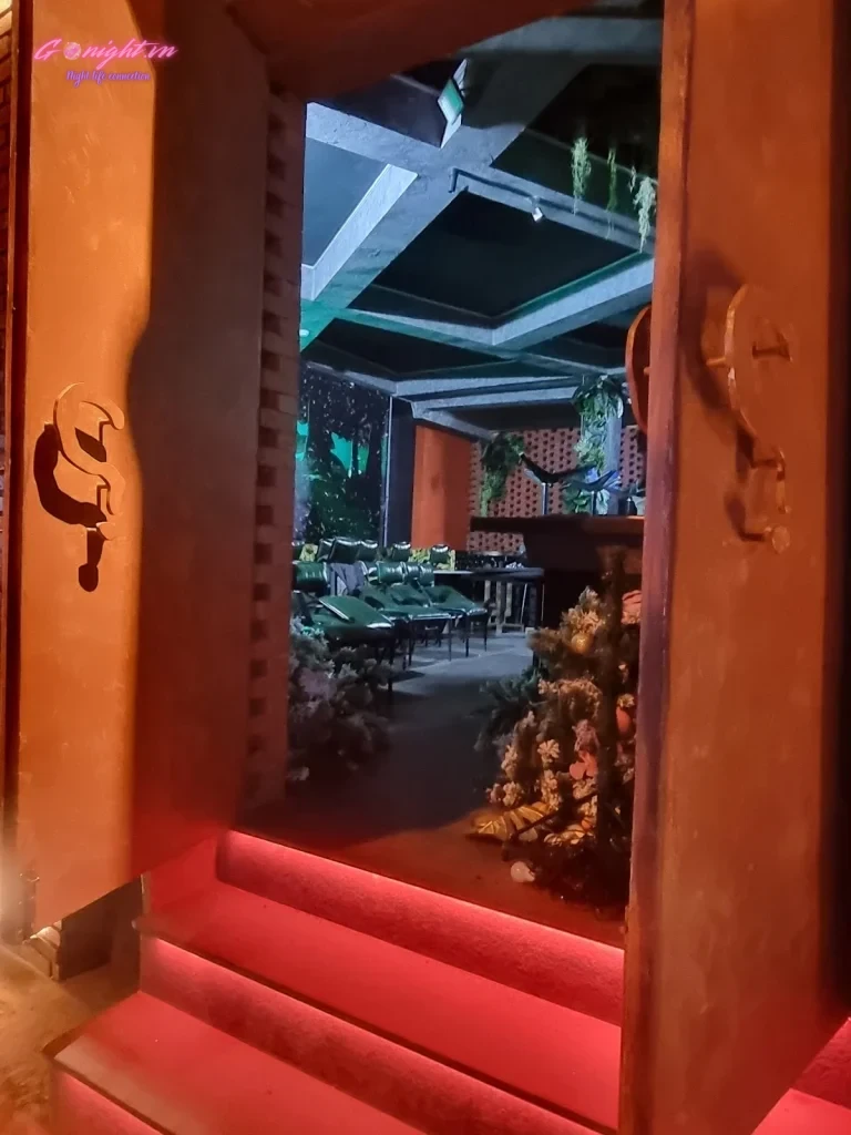 WHY NOT BAR NHA TRANG - Nguyễn Thiện Thuật, Thành phố Nha Trang (6)