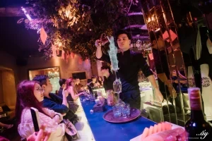 Ấy Lounge - Hàng Bún, Ba Đình (1)