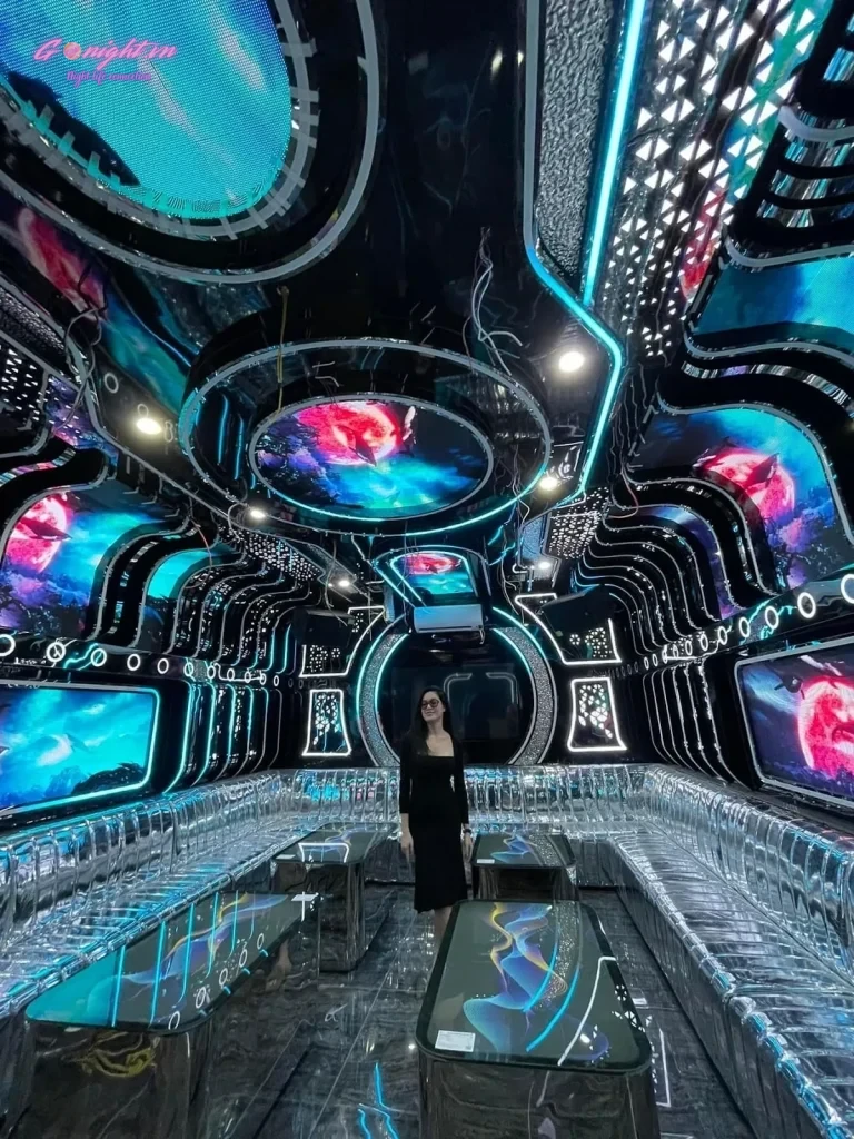 Karaoke Deluxe – Lê Hồng Phong, Ngô Quyền
