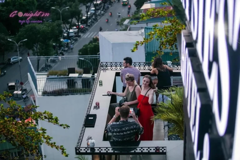 Majesty Sky Bar - Cầu Gỗ, Hoàn Kiếm (3)