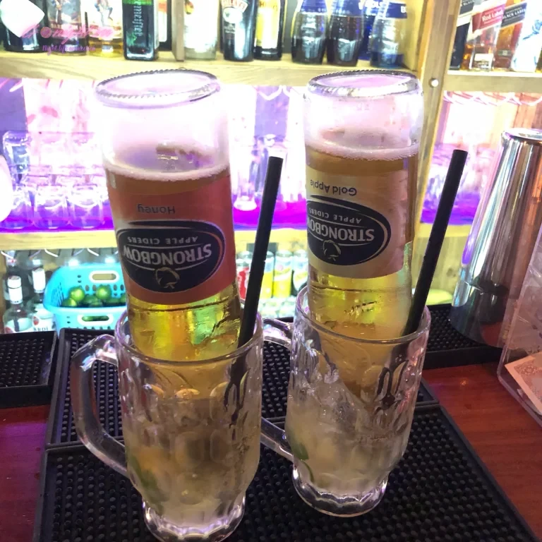 Prague Pub - Hàng Buồm, Hoàn Kiếm (3)