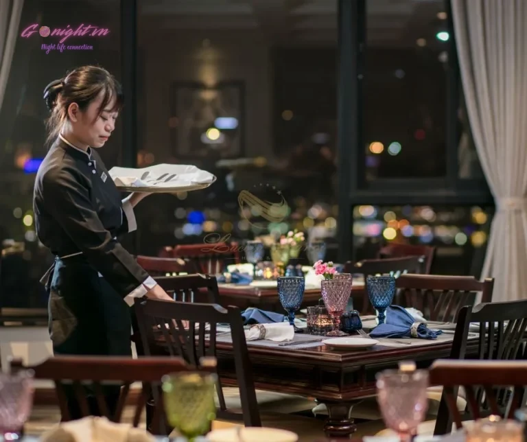 UPPER CLOUD SKY BAR - Cầu Gỗ, Hoàn Kiếm (3)