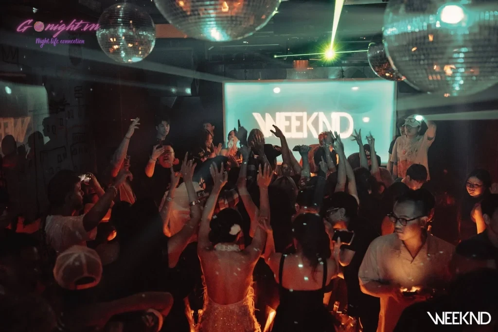 weeknd hanoi 69fe24be11fdc 1